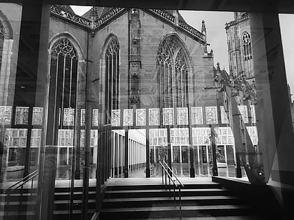 Olanda, deventer, finestra, riflessione, Chiesa, Basso, i phone, città, architettura, struttura costruita, costruzione, religione, spiritualità, luogo di culto, credenza, esterno dell'edificio, scala, giorno, nessuno, destinazioni di viaggio, ringhiera, all'aperto, gradini e scale, 1080P, CC0, dominio pubblico, privo di copyright