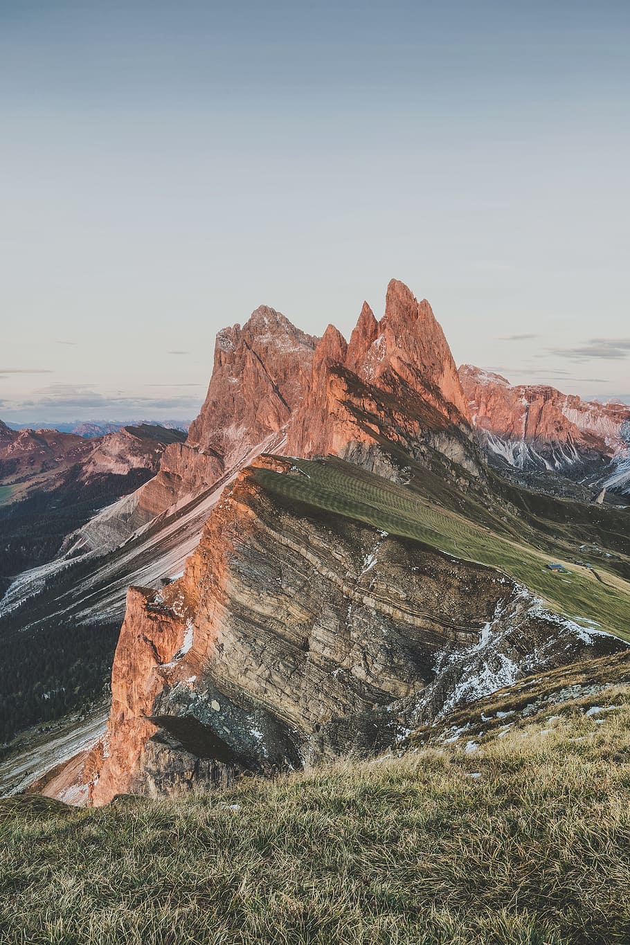 udara, fotografi, gunung, alam, puncak, melewati gunung, punggungan gunung, sinar matahari, langit biru, melihat, pemandangan, dolomit, musim gugur, jatuh, musim panas, horison, rumput, padang rumput, hiking, trekking, di luar rumah, batu - benda, Islandia, puncak gunung, keindahan di alam, perjalanan, langit, salju, lembah, geologi, biru, bukit, tengara nasional, pariwisata, pegunungan, tempat terkenal, eropa, medan yang ekstrim, tidak ada orang, Amerika Serikat, awan - langit, matahari terbenam, daerah hutan belantara, 5K