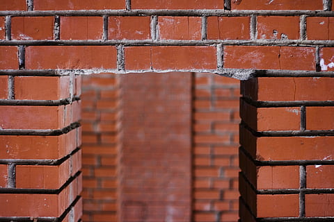 sfondi, blocchi, macchia, mattoni, muro di mattoni, muratura, , sfondo, parete, mattone, architettura, struttura costruita, caratteristica della parete, nessuno, esterno dell'edificio, legno - materiale, Marrone, modello, giorno, rosso, materiale da costruzione, avvicinamento, fotogramma intero, concentrarsi sulle conoscenze acquisite, all'aperto, strutturato, colore arancione, cemento, tegola, 2K, CC0, dominio pubblico, privo di copyright