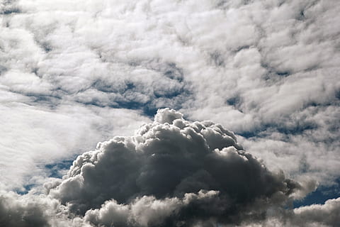 åska moln, moln, regnmoln, väder, luft, moln - himmel, himmel, skönhet i naturen, inget folk, bakgrunder, scenics - natur, clouds, dag, fluffig, natur, dramatisk himmel, utomhus, mjukhet, atmosfär, mulen, humörlig himmel, lugn, vind, ovan, olycksbådande, meteorologi, 2K, CC0, offentligt domän, royaltyfria