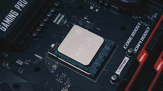 Ryzen Prozessor, Technologie, Ausrüstung, Nahansicht, Industrie, keine Leute, drinnen, Verbindung, Leiterplatte, High Angle View, Elektronik-Industrie, Text, Computer, Computerteil, Kommunikation, Computerchip, Hauptplatine, Nummer, Vollbild, Steuerung, Stillleben, elektrische Komponente, 4K, CC0, gemeinfrei, lizenzfrei