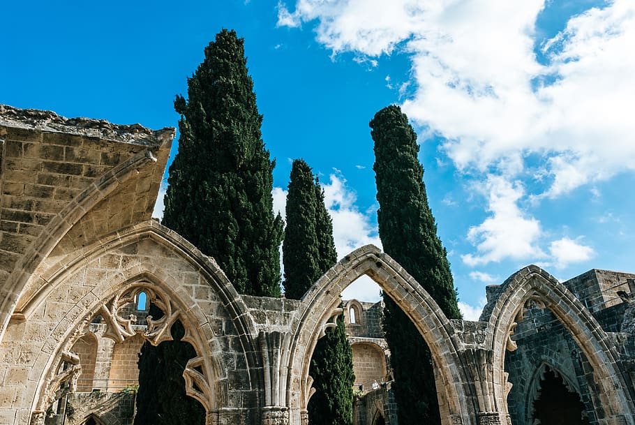 kyrenia, Xipre, monuments, monestir, mar, viatjar, nord, paisatge, la costa, estructura construïda, arquitectura, cel, vista d’angle baix, història, exterior de l'edifici, el passat, antic, antiga ruïna, arc, dia, naturalesa, destinacions de viatge, cap gent, vell, lloc de culte, núvol - cel, religió, turisme, arruïnat, civilització antiga, columna arquitectònica, arqueologia, abadia, 4K