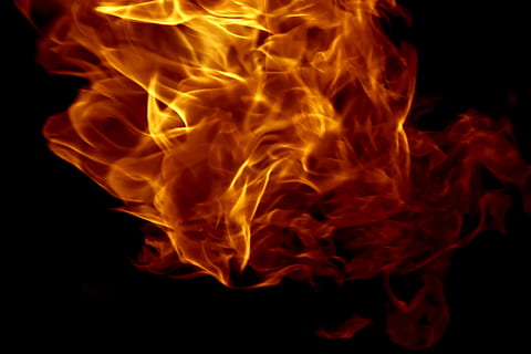 foncé, Feu, flamme, chaleur, enfer, chaud, lumière, Puissance, , fond noir, chaleur - température, feu - phénomène naturel, brûlant, prise de vue en studio, couleur orange, fermer, mouvement, signe, panneau d'avertissement, personne, coupé, la communication, la nature, à l'intérieur, jaune, abstrait, 4K, CC0, domaine public, libre de droits