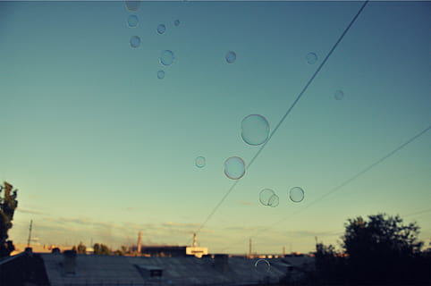 bubblor, himmel, natur, bubbla, transparent, klar himmel, solnedgång, blå, i luften, arkitektur, inget folk, byggnad exteriör, bräcklighet, byggd struktur, sårbarhet, lågvinkelvy, skönhet i naturen, utomhus, vatten, skymning, 1080P, CC0, offentligt domän, royaltyfria